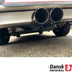 BAKPANEL i glassfiber til G.modell 911,GT3 eksos utl&oslash;p feks,  ellerp&aring;  2 sider. Denne er hel og kan kappe til h.&amp; v. utl&oslash;p og senter eksos