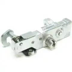 Dette l&aring;sebeslag ser ut, passer og fungerer som originalen, men er mere holdbar, presis og sikker &ndash; s&aring; din bil  kan kj&oslash;re trygt hver gang.