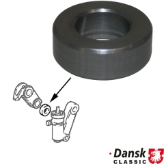 SET 2 spacers sleeve Suitable for Porsche 911 2.0 - 3.2 year of construction 1969-1989 For the new version chain tensioner with the narrow Kettenradtr&auml;gern Manufacturer: HT Manufacturer Number: 93010551300 Porsche reference number: 930 105 513 00